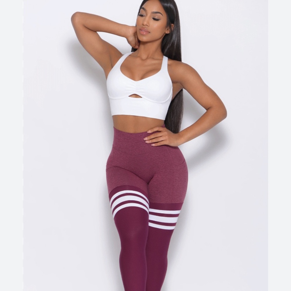 Bombshell leggings, excellent condition. Burgundy color